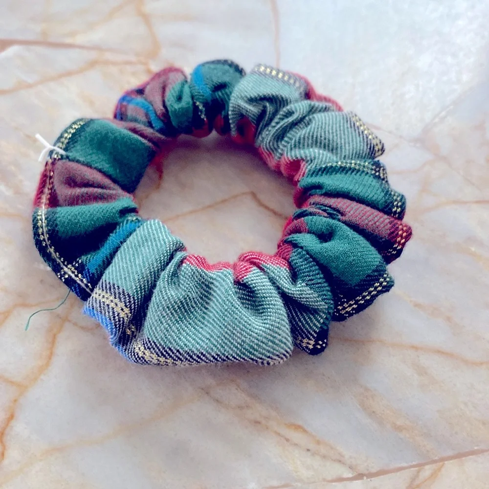 Victoria's Secret Plaid Hair Scrunchie Metallic Gold Thread Pink Blue NEW